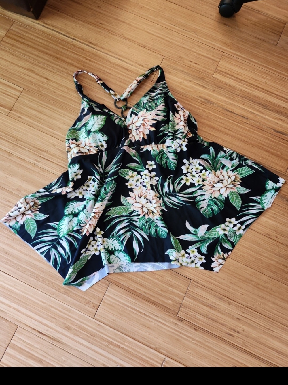 Kona Sol Floral Swimsuit Tankini 1X 16w-18w black white pink green sewn in cups